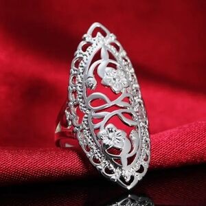 Elegant Sterling Silver Floral Ring Sz 10